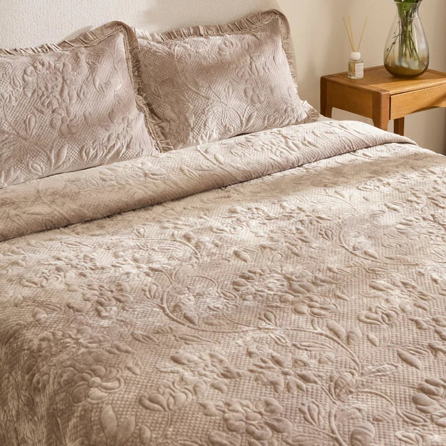Karaca Audrey Grey Tagesdecke Set 3 teilig 230x240cm