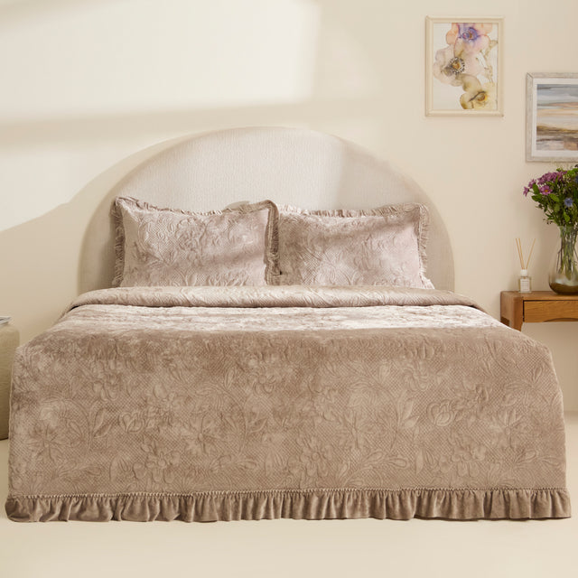 Karaca Audrey Grey Tagesdecke Set 3 teilig 230x240cm
